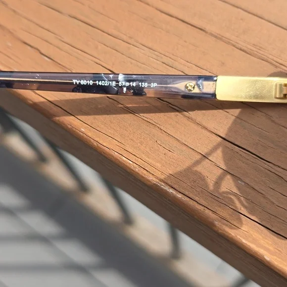 Tory Burch polarized sunglasses - Picture 4 of 9